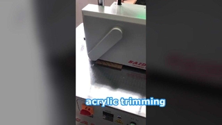 Przycinanie akrylowe