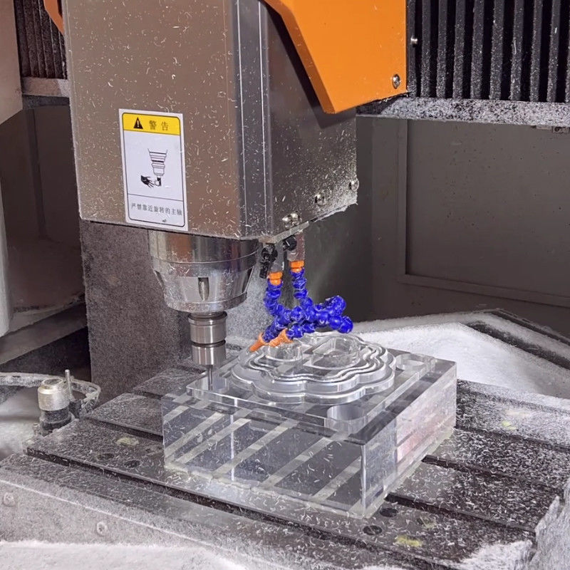Prędkość wrotów 24000rpm SD650 3000kg Waga Akrylowa maszyna CNC z maksymalnym obciążeniem roboczym 400kg Maszyna do polerowania metalu